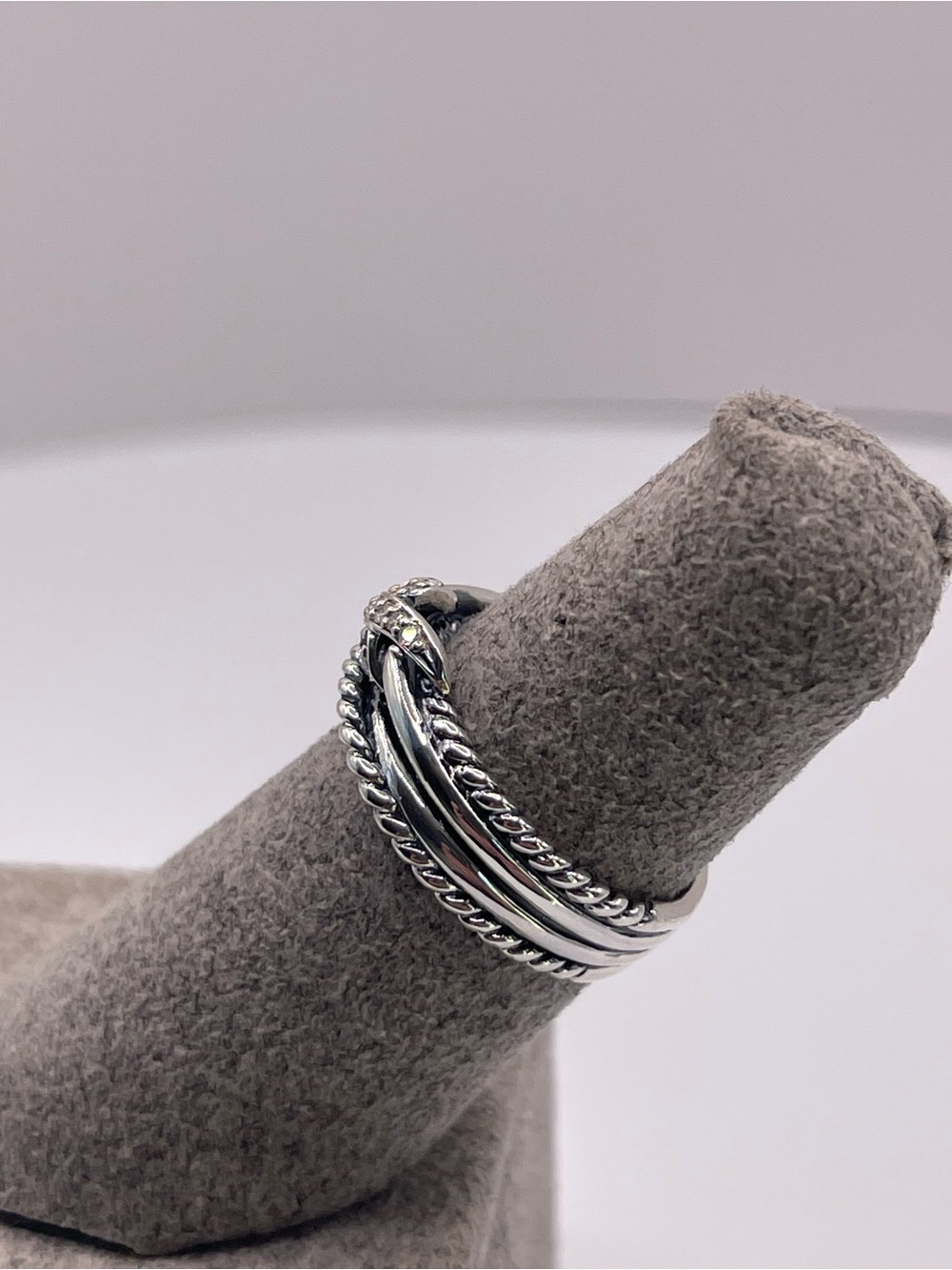 David Yurman X Crossover Band Ring with Diamonds - Picture 3 of 10
